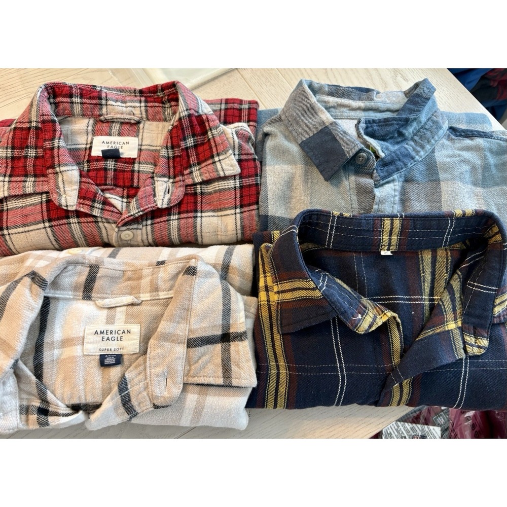 Men American Eagle Quicksilver Flannel Shirts Size S Lot of 4 Plaid Button Up